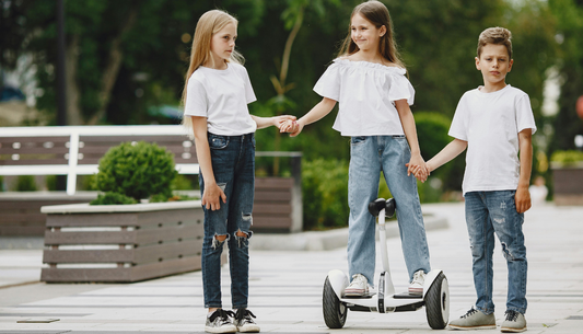 Hoverboard Seguro: Dicas Essenciais para Crianças e Iniciantes.